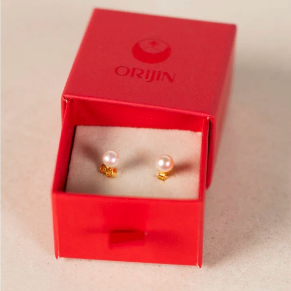 Jillian Harris x Orijin: Pearl Earrings